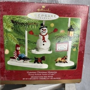Hallmark Keepsake - Thomas Kinkade Victorian Christmas Memories - Set of 3